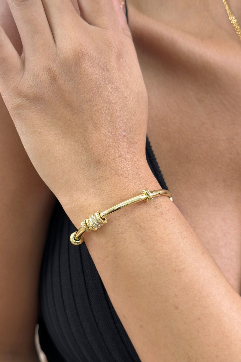 LADY KNOT BANGLE
