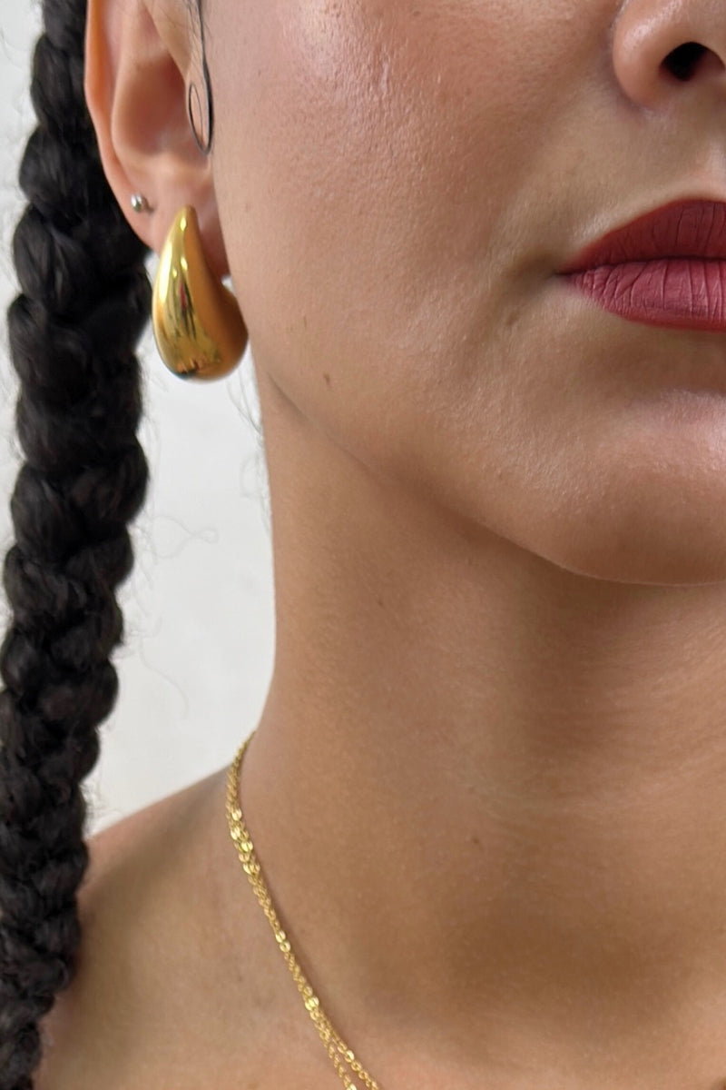 LOLITA TEARDROP EARRINGS - GOLD