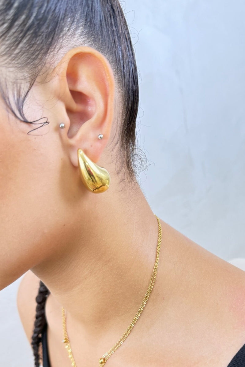 LOLITA TEARDROP EARRINGS - GOLD